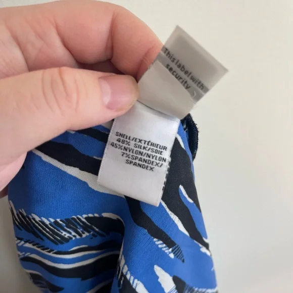 DVF Diane Von Furstenberg Silk Reina Dress Size 8 Blue Sleek Quiet Luxury - Picture 6 of 6